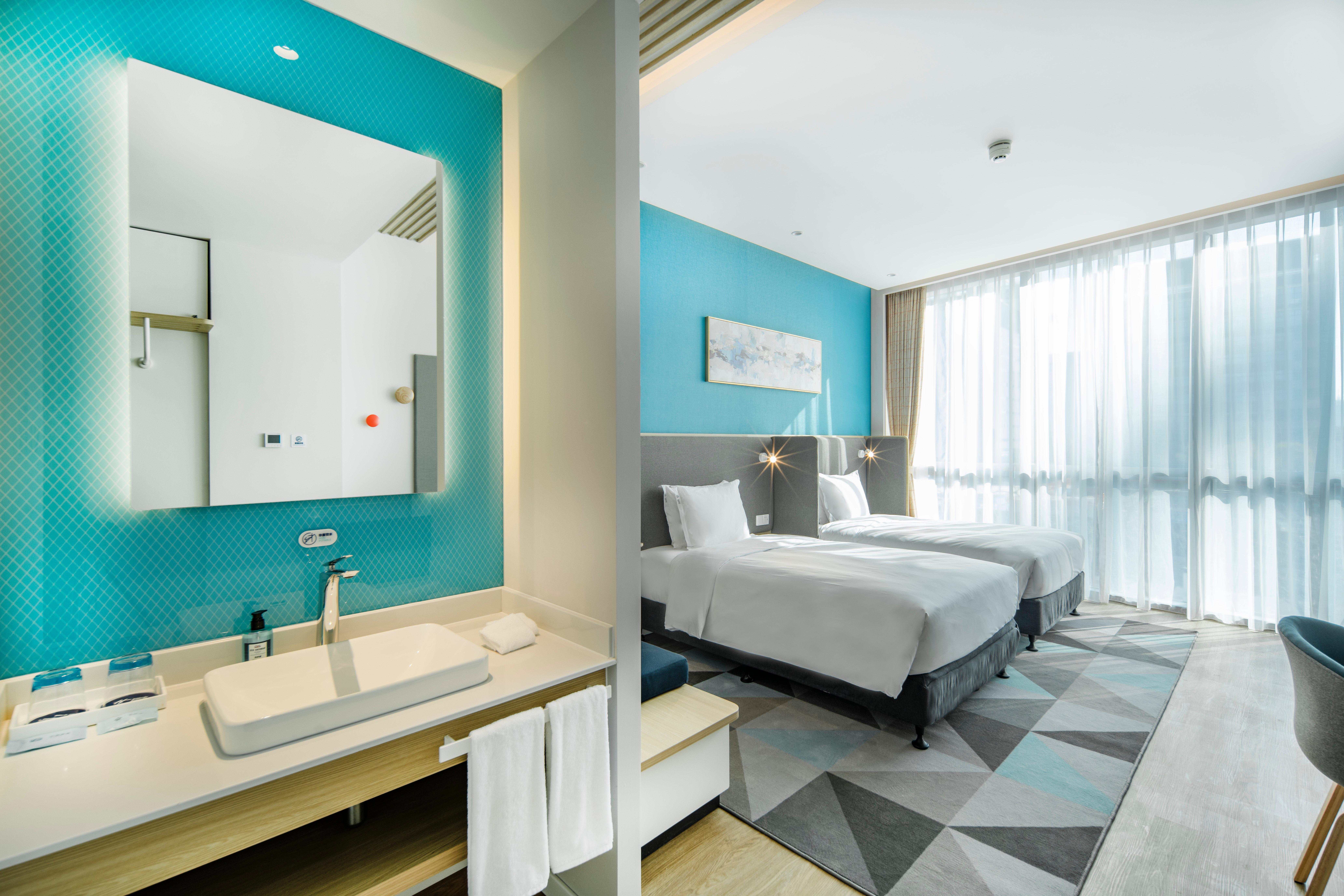 Holiday Inn Express Shanghai Pudong Zhangjiang By Ihg Exterior photo