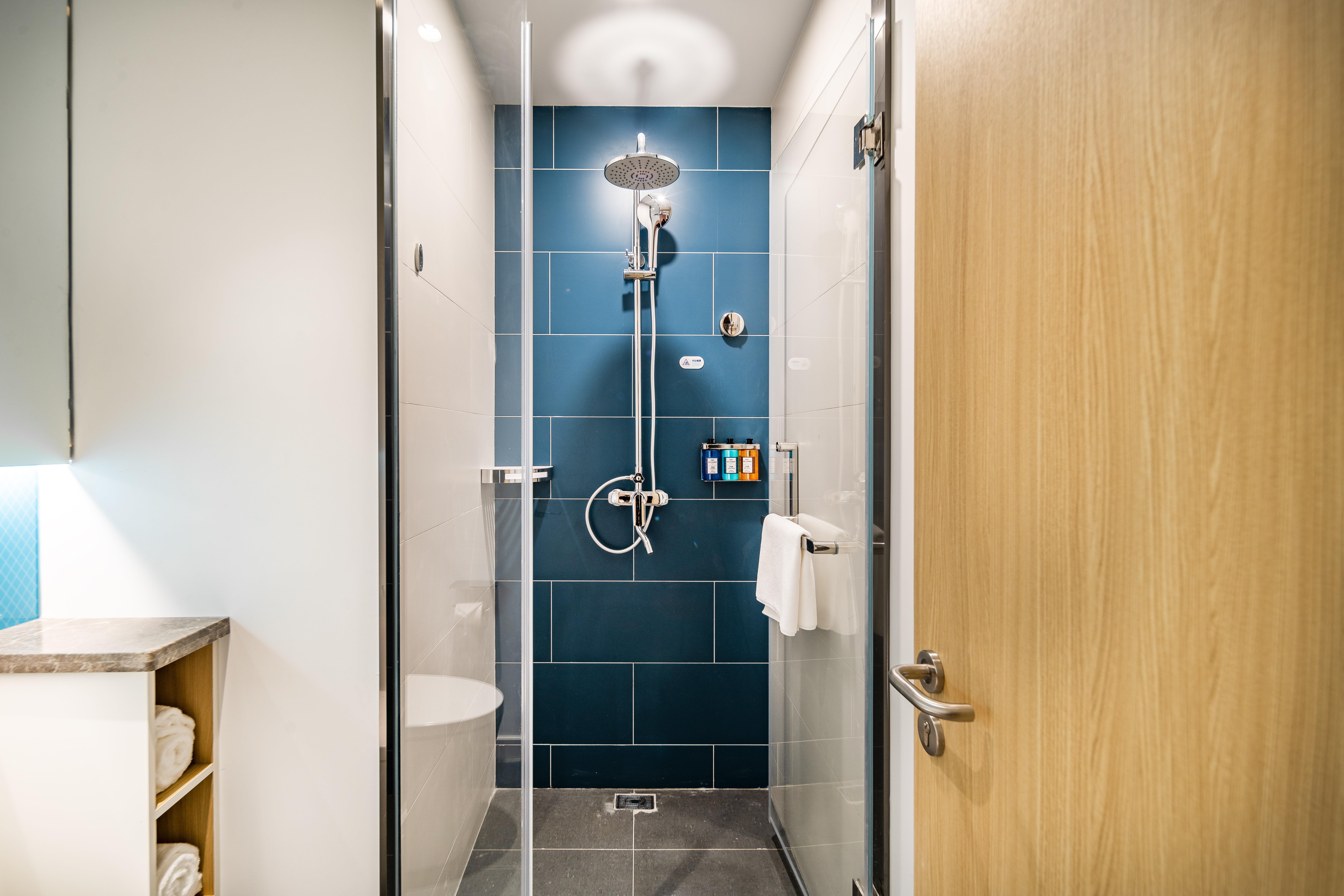 Holiday Inn Express Shanghai Pudong Zhangjiang By Ihg Exterior photo