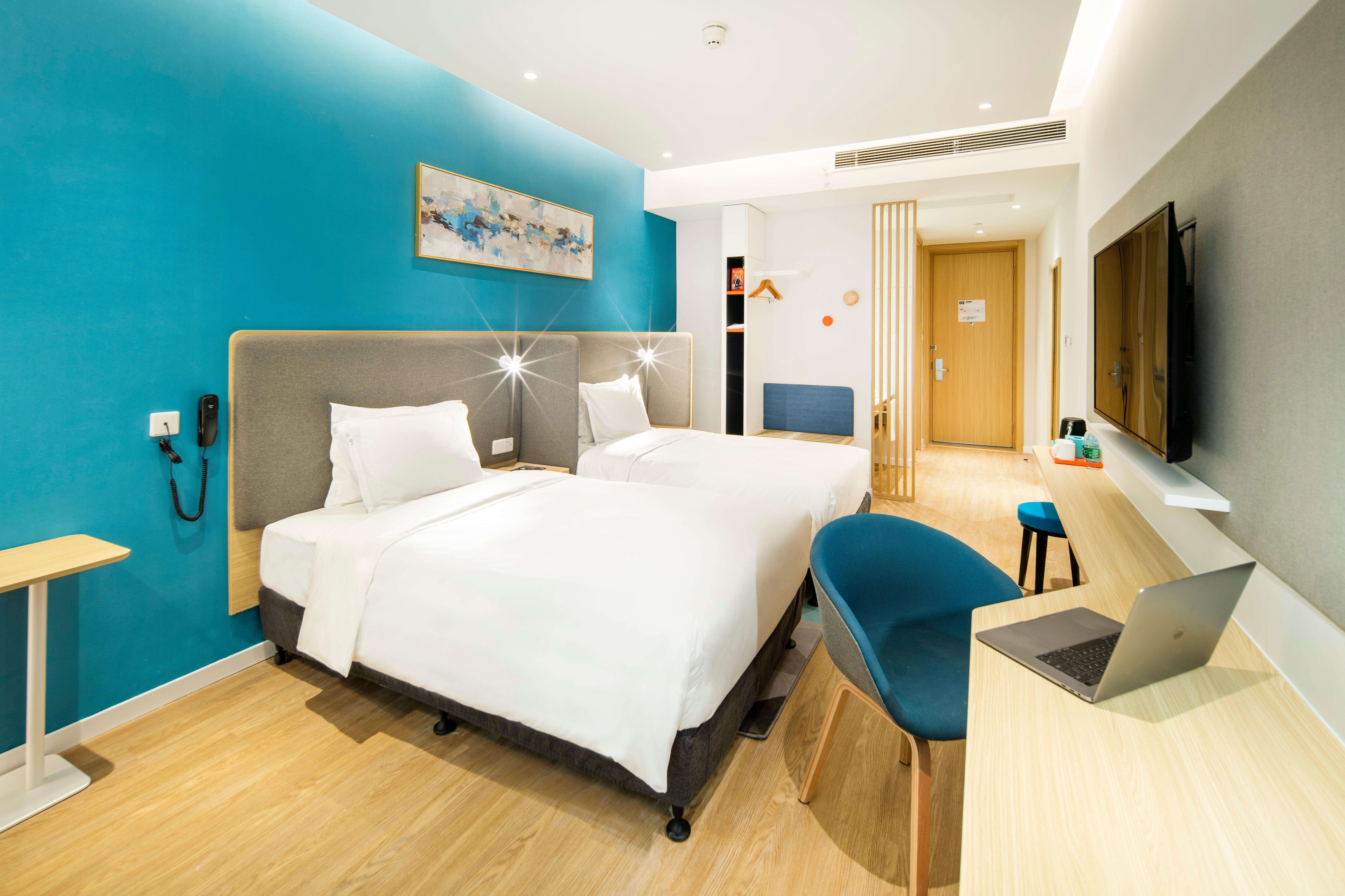 Holiday Inn Express Shanghai Pudong Zhangjiang By Ihg Exterior photo