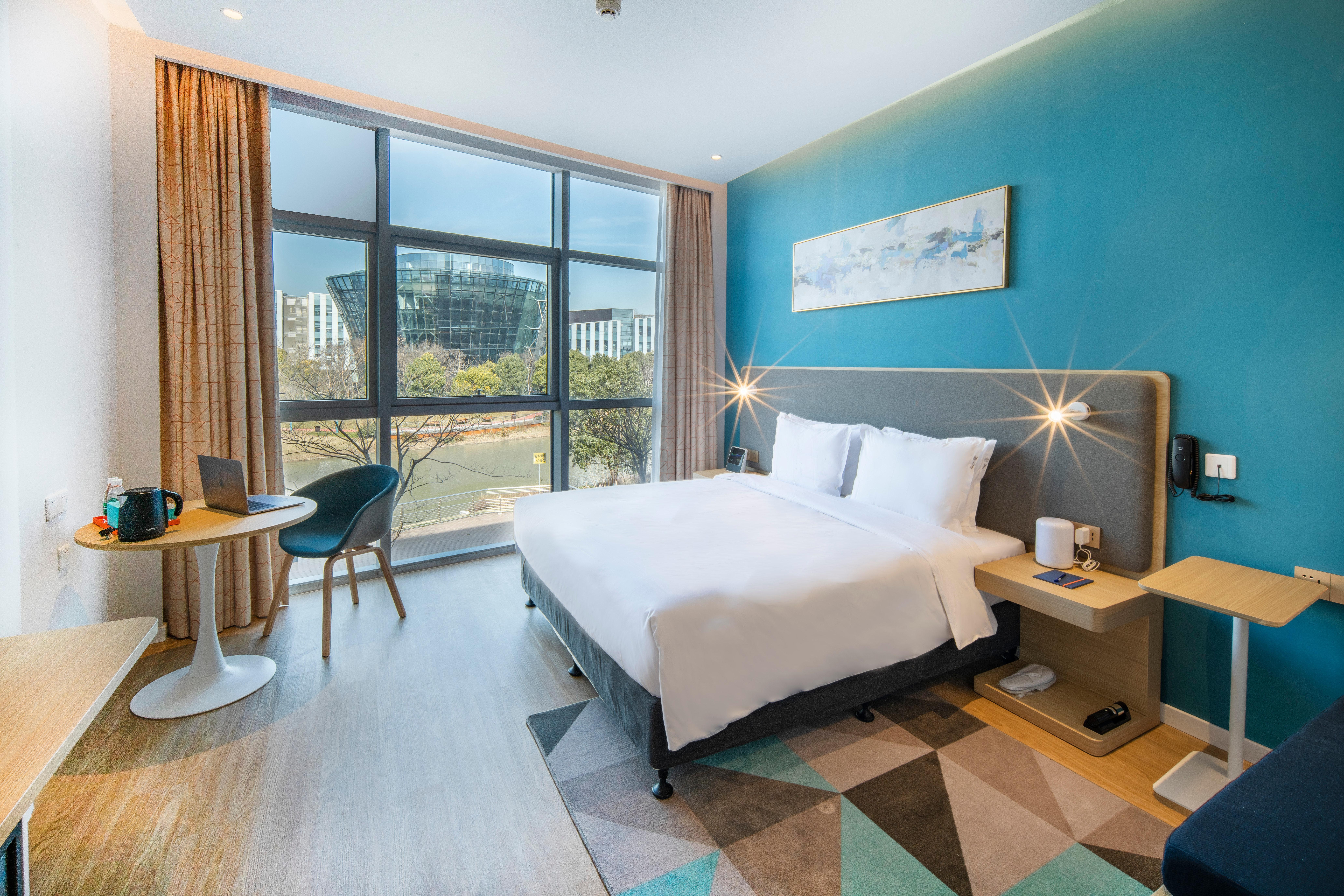 Holiday Inn Express Shanghai Pudong Zhangjiang By Ihg Exterior photo
